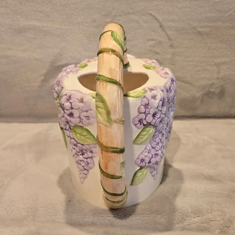 N/A charming ceramic